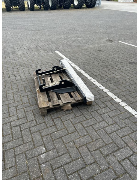 Tobroco Veegborstel 150 cm Giant aanspan - Четка за Строителна техника: снимка 3 Tobroco Veegborstel 150 cm Giant aanspan - Четка за Строителна техника: снимка 3
