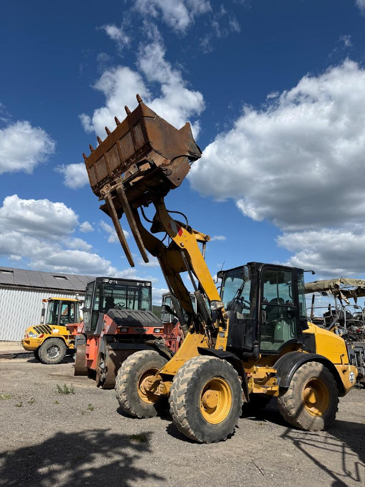 Колесен товарач Caterpillar 908 H 2 mal verfügbar: снимка 28
