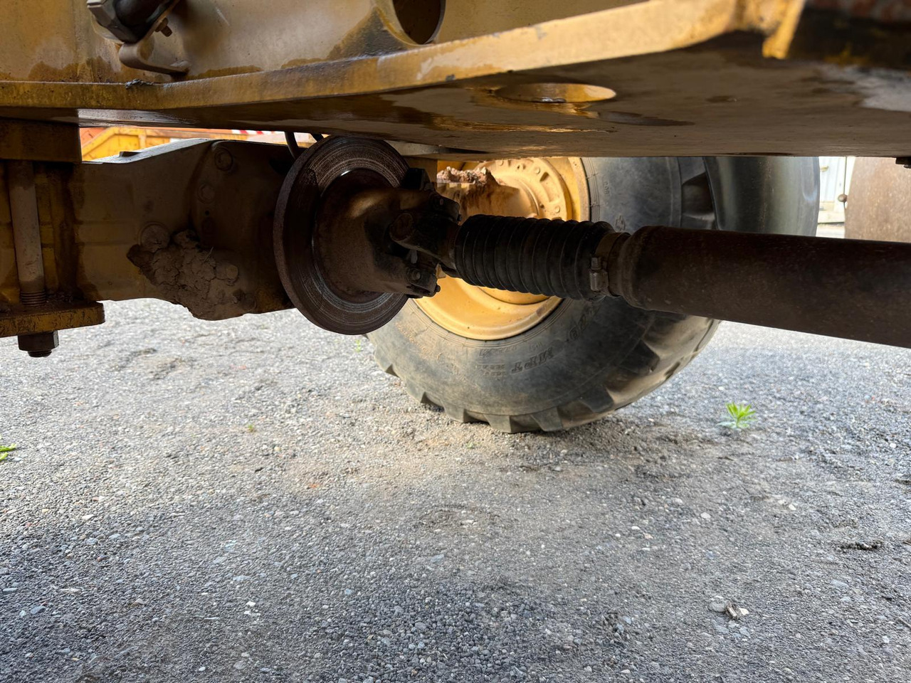 Колесен товарач Caterpillar 908 H 2 mal verfügbar: снимка 9