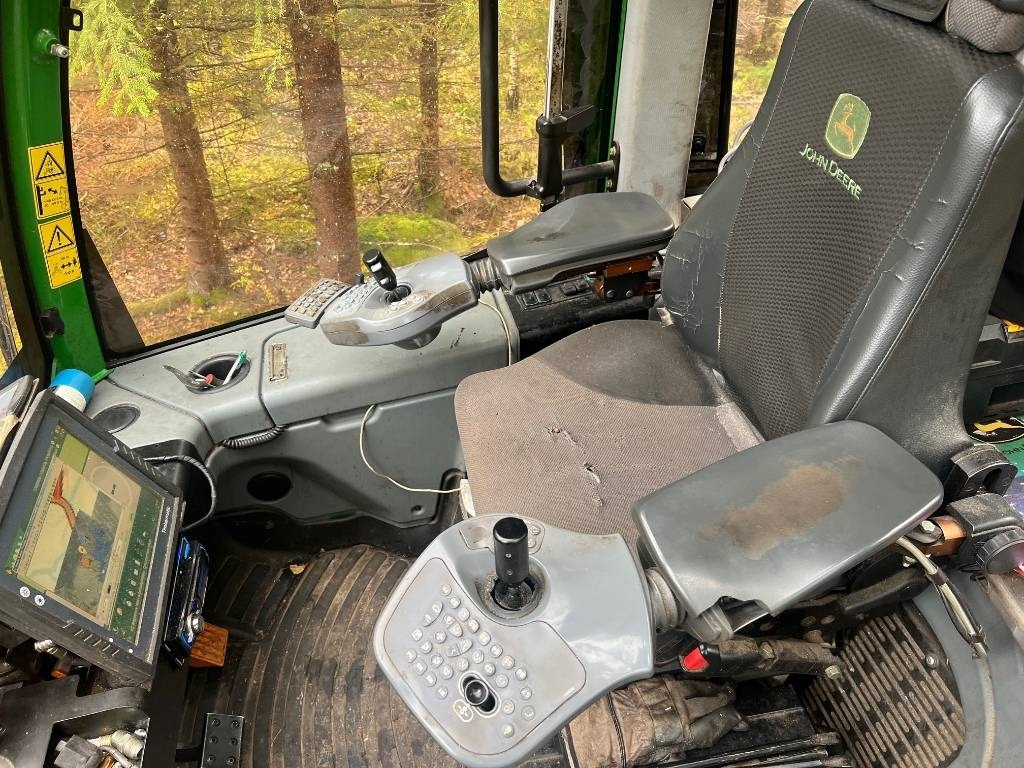 John Deere 1170 E - Харвестер: снимка 5 John Deere 1170 E - Харвестер: снимка 5