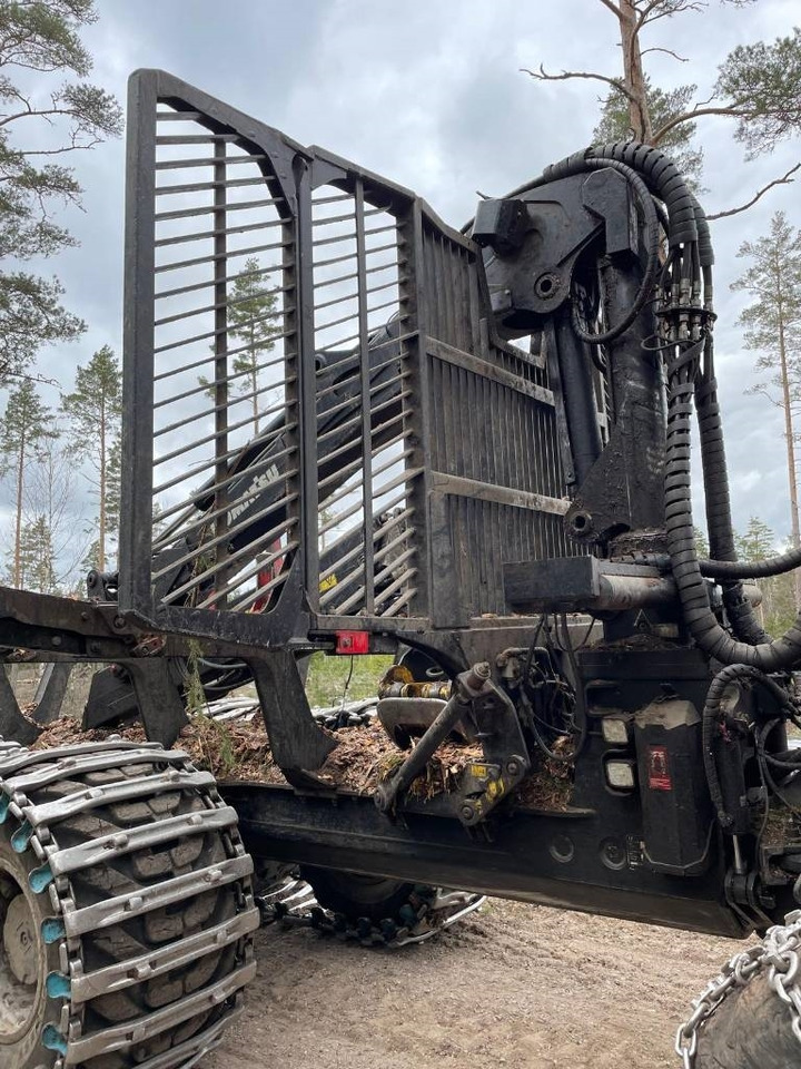 Komatsu 895 - Форвардер: снимка 3 Komatsu 895 - Форвардер: снимка 3