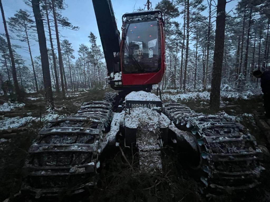 Komatsu 901xc - Харвестер: снимка 3 Komatsu 901xc - Харвестер: снимка 3
