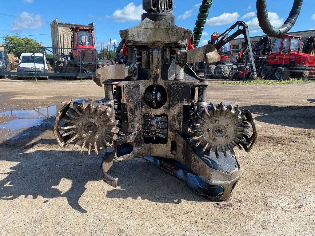 Харвестер Komatsu 911: снимка 7