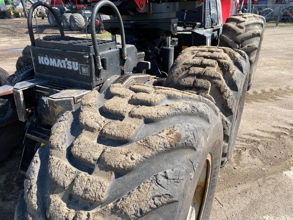 Харвестер Komatsu 911: снимка 23