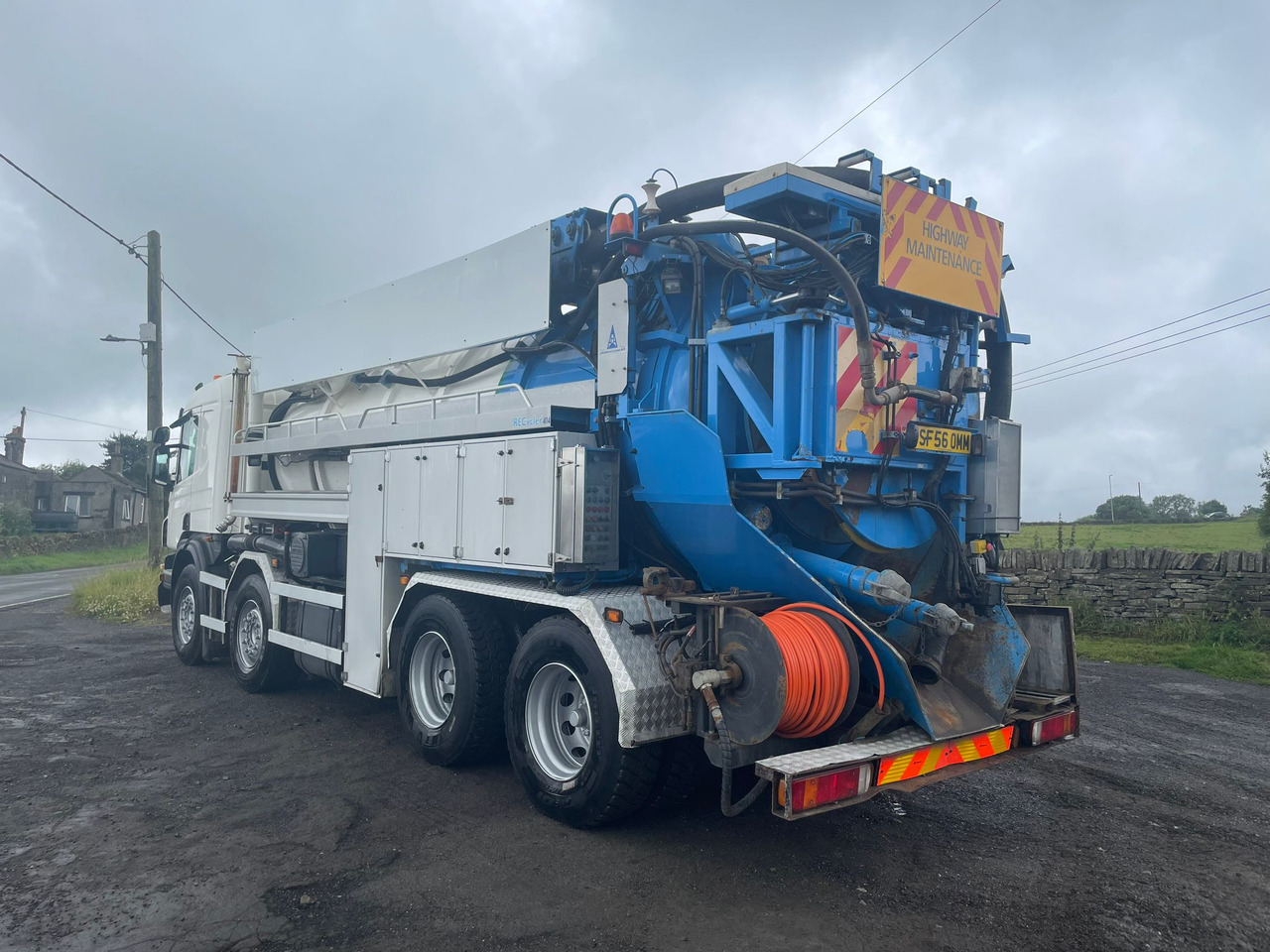 Scania P420 JHL combi tanker recykler - Каналопочистваща машина: снимка 4 Scania P420 JHL combi tanker recykler - Каналопочистваща машина: снимка 4