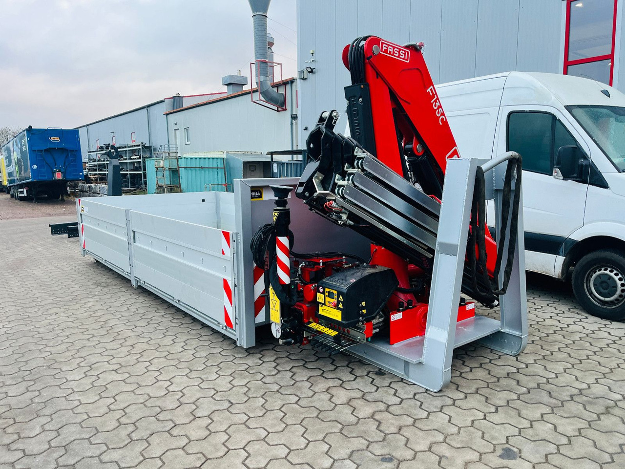 Container mit Fassi Kran, Krancontainer - Мултилифт контейнер: снимка 1 Container mit Fassi Kran, Krancontainer - Мултилифт контейнер: снимка 1