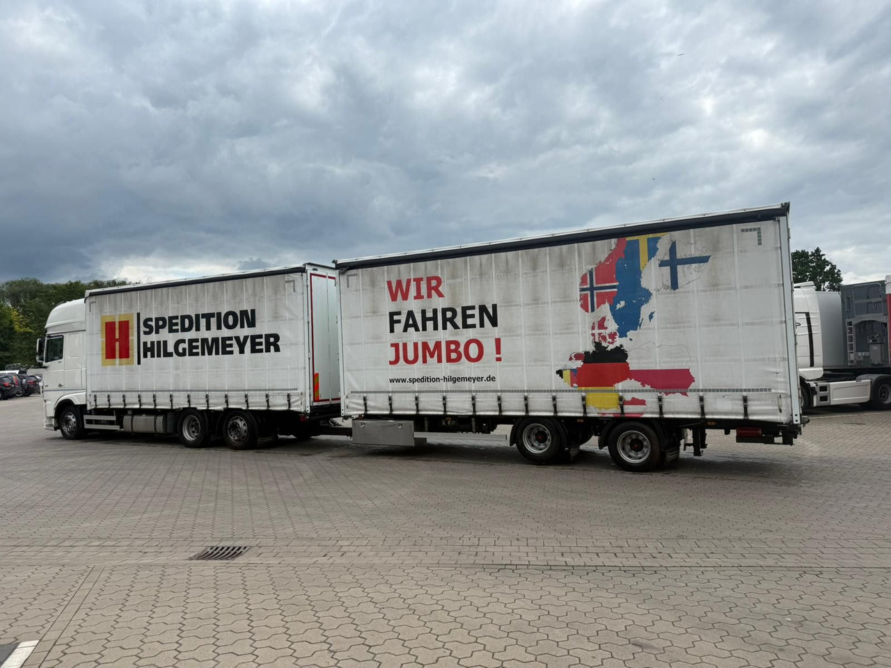 DAF XF 480 FAN LowDeck 6x2 Jumbo Inklusive Anhänger - Камион с брезент: снимка 5 DAF XF 480 FAN LowDeck 6x2 Jumbo Inklusive Anhänger - Камион с брезент: снимка 5