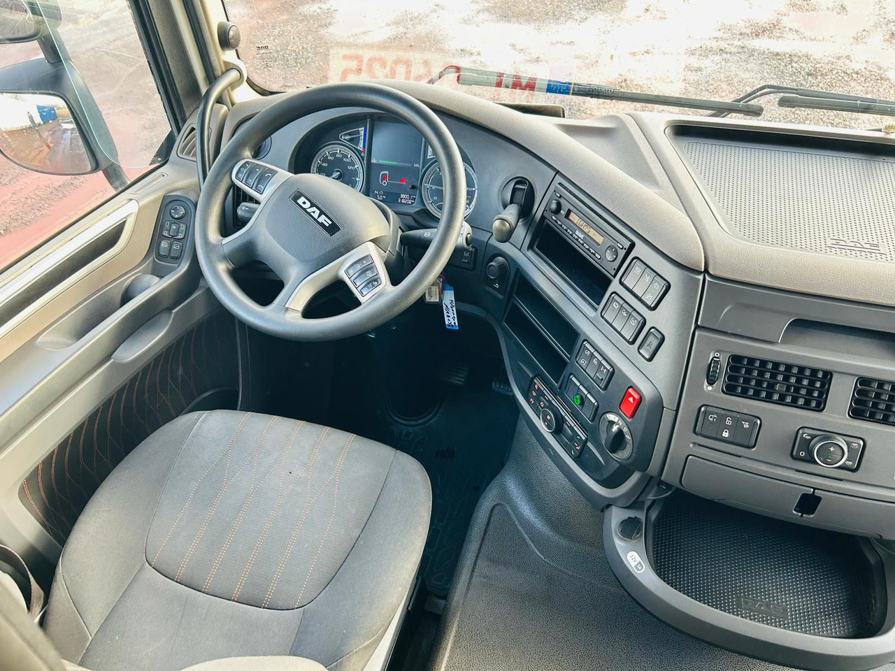 Камион с брезент DAF XF 480 FAN LowDeck 6x2 Jumbo Inklusive Anhänger: снимка 11