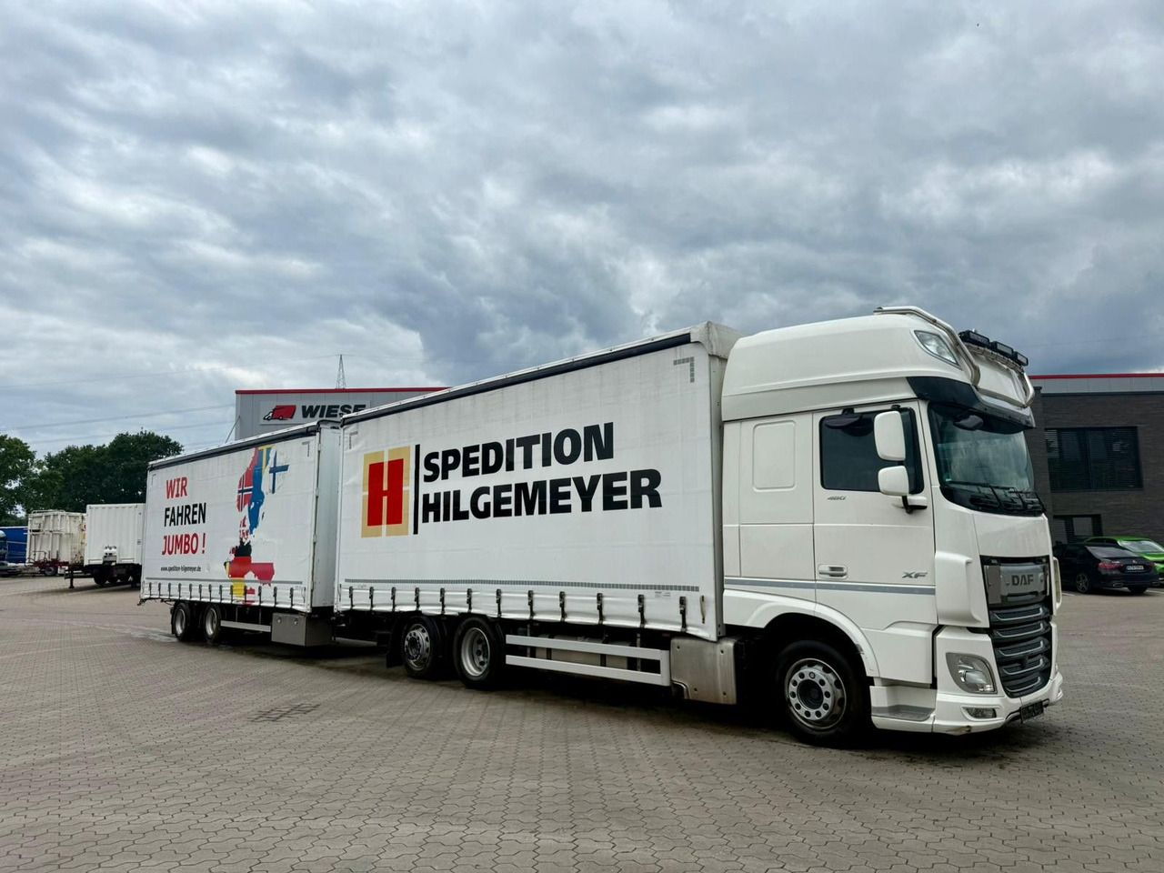 DAF XF 480 FAN LowDeck 6x2 Jumbo Inklusive Anhänger - Камион с брезент, Брезентово ремарке: снимка 1 DAF XF 480 FAN LowDeck 6x2 Jumbo Inklusive Anhänger - Камион с брезент, Брезентово ремарке: снимка 1