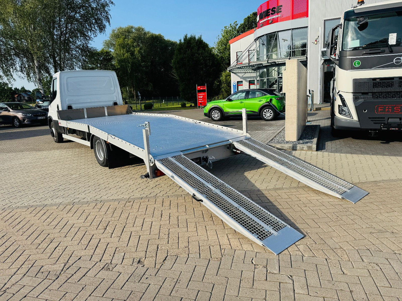 Iveco 70C18HA, Maschinen & Arbeitsbühnentrans. 2940kg! - Камион пътна помощ: снимка 2 Iveco 70C18HA, Maschinen & Arbeitsbühnentrans. 2940kg! - Камион пътна помощ: снимка 2