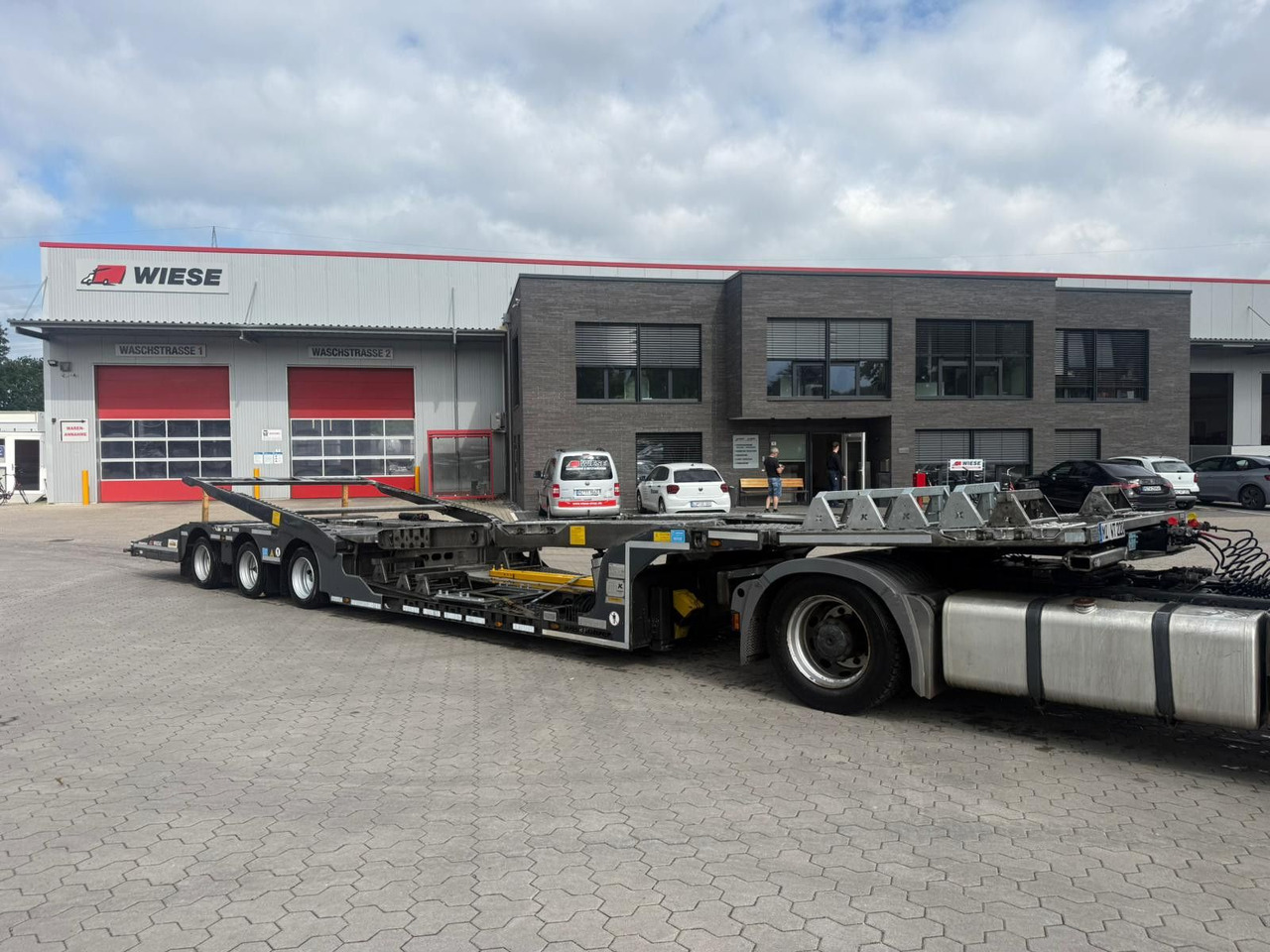 Kässbohrer K.SOK Truck/Car Transporter, Novagrau - Автовоз полуремарке: снимка 1 Kässbohrer K.SOK Truck/Car Transporter, Novagrau - Автовоз полуремарке: снимка 1