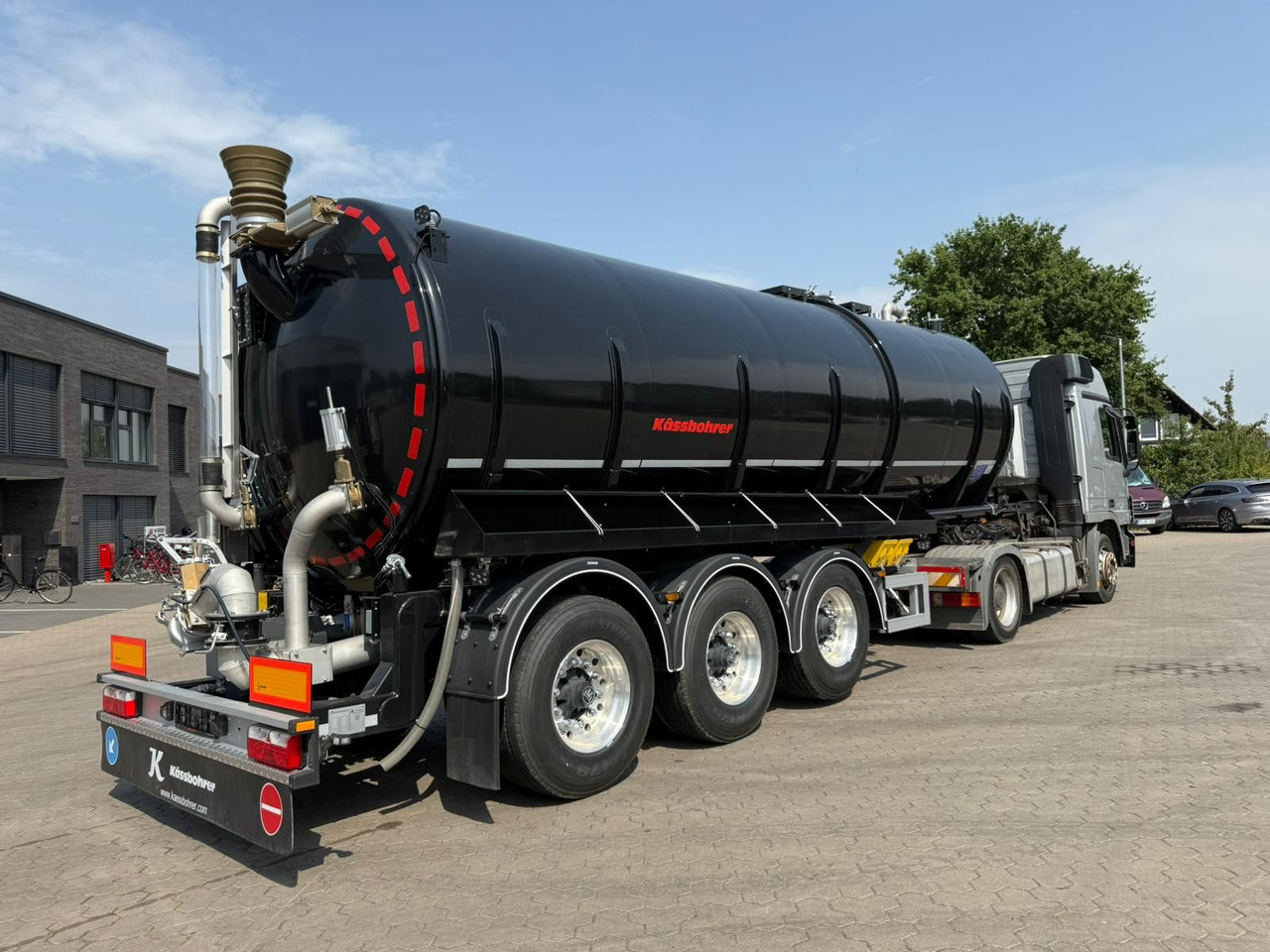 Kässbohrer K.STN L 30 Edelstahl Tanker Gülle Naturabfall - Полуремарке цистерна: снимка 2 Kässbohrer K.STN L 30 Edelstahl Tanker Gülle Naturabfall - Полуремарке цистерна: снимка 2