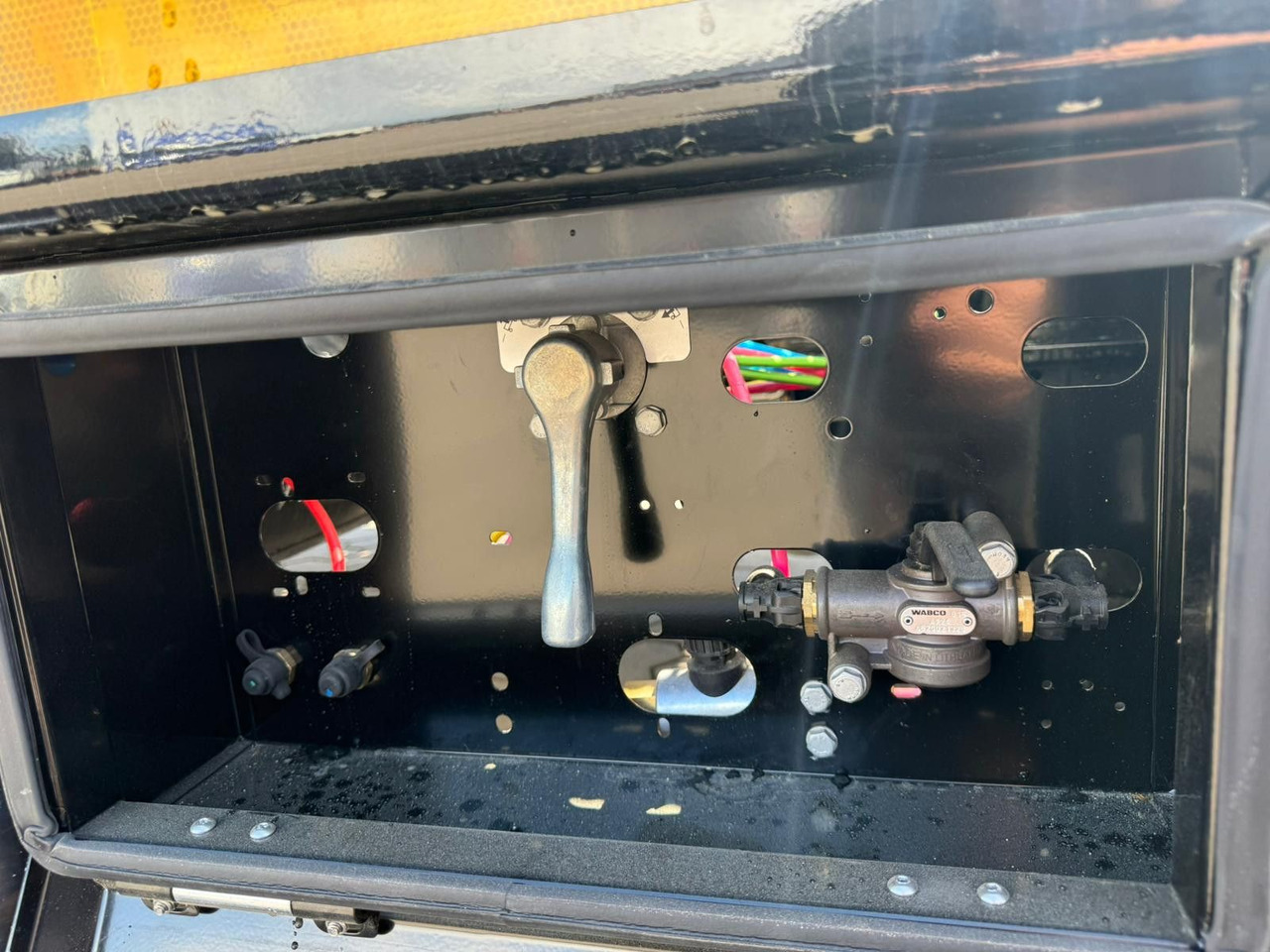 Нискорамна площадка полуремарке Kässbohrer SLS.HS Tieflader mit hydr. Schwanenhals: снимка 14