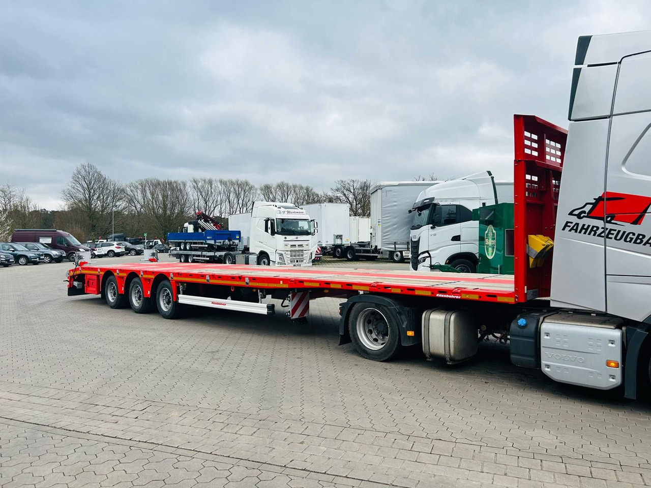 Kässbohrer SPS Mega Schwerlast Plattform Lenkachse - Бордово полуремарке/ Платформа: снимка 3 Kässbohrer SPS Mega Schwerlast Plattform Lenkachse - Бордово полуремарке/ Платформа: снимка 3