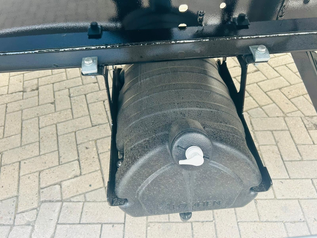 Самосвал полуремарке Kempf SKM 36/3 AK 3-Achs Alu Sattelkipper 50m³: снимка 12 Самосвал полуремарке Kempf SKM 36/3 AK 3-Achs Alu Sattelkipper 50m³: снимка 12