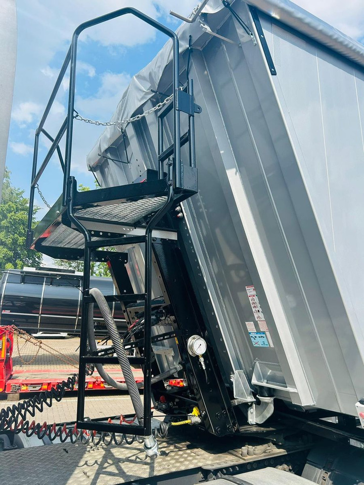 Kempf SKM 36/3 AK 3-Achs Alu Sattelkipper 50m³ - Самосвал полуремарке: снимка 5 Kempf SKM 36/3 AK 3-Achs Alu Sattelkipper 50m³ - Самосвал полуремарке: снимка 5