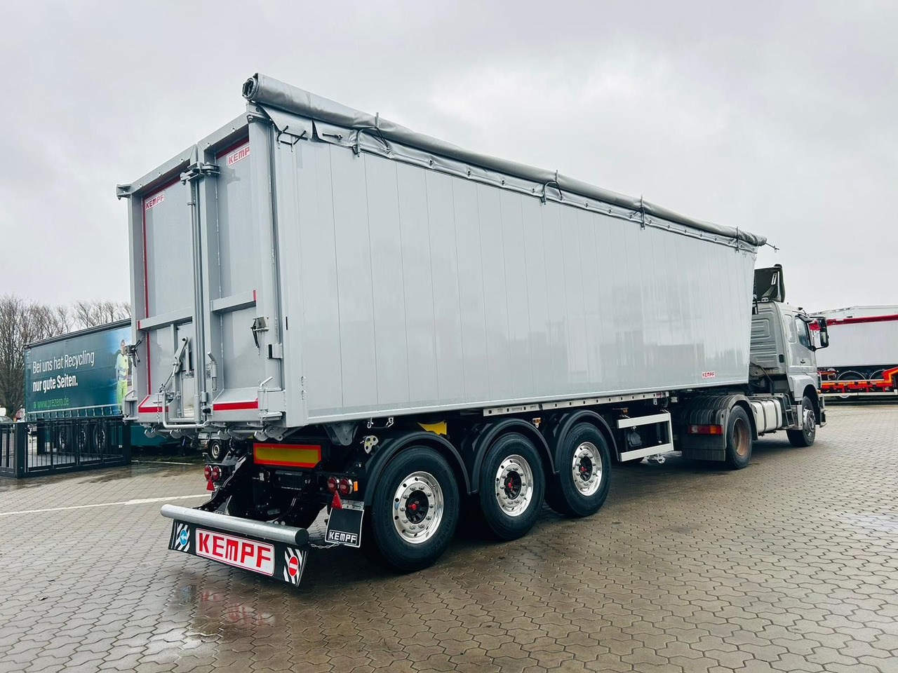 Kempf SKM 36/3 AK Alu Kipper 55 m³ Waschgerät - Самосвал полуремарке: снимка 2 Kempf SKM 36/3 AK Alu Kipper 55 m³ Waschgerät - Самосвал полуремарке: снимка 2