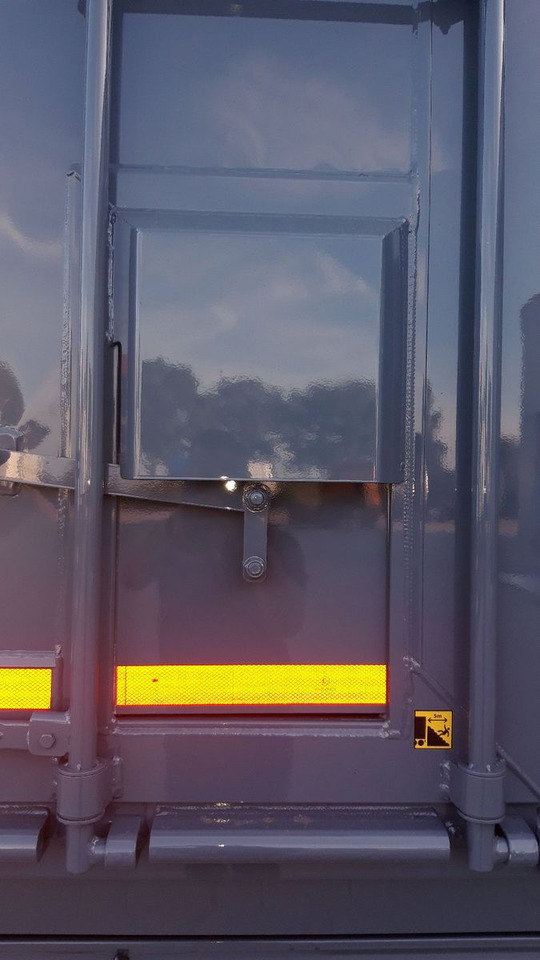 Knapen 61m³ AGRAR-Schubboden leicht - С плъзгащ под полуремарке: снимка 3 Knapen 61m³ AGRAR-Schubboden leicht - С плъзгащ под полуремарке: снимка 3