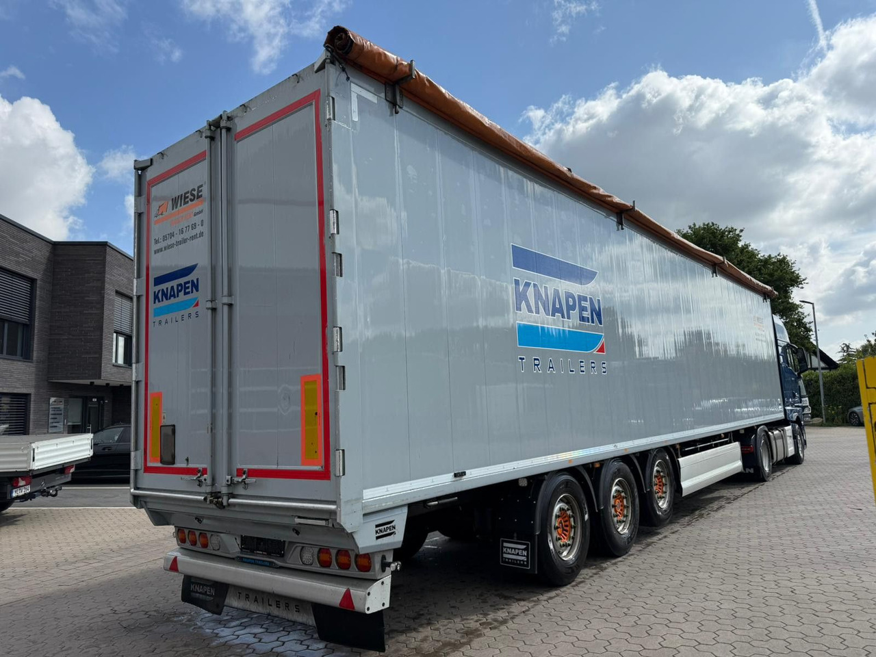 Knapen K100 Schubboden 92m³ 10mm Boden sehr sauber - С плъзгащ под полуремарке: снимка 4 Knapen K100 Schubboden 92m³ 10mm Boden sehr sauber - С плъзгащ под полуремарке: снимка 4