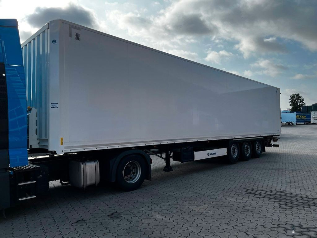 Krone Koffer mit Ladebordwand 2.000 kg Top Klappe - Затворена каросерия полуремарке: снимка 2 Krone Koffer mit Ladebordwand 2.000 kg Top Klappe - Затворена каросерия полуремарке: снимка 2