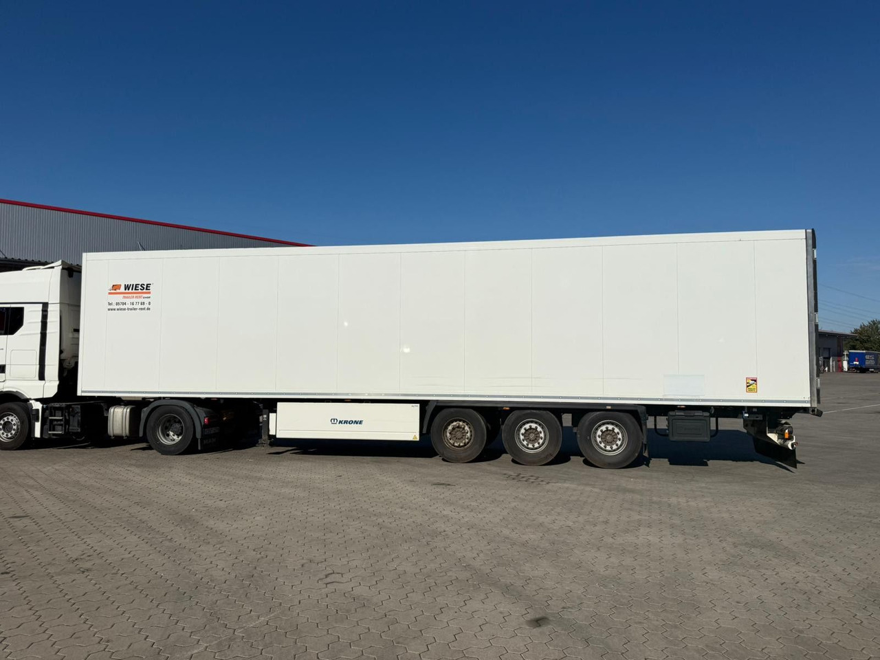 Krone SDR 27 Tiefkühl Auflieger Doppelstock Carrier - Затворена каросерия полуремарке: снимка 3 Krone SDR 27 Tiefkühl Auflieger Doppelstock Carrier - Затворена каросерия полуремарке: снимка 3