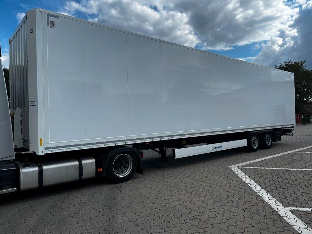 Krone SZK 18 Koffer Event Mega-Koffer 2.900 mm Höhe - Затворена каросерия полуремарке: снимка 2 Krone SZK 18 Koffer Event Mega-Koffer 2.900 mm Höhe - Затворена каросерия полуремарке: снимка 2