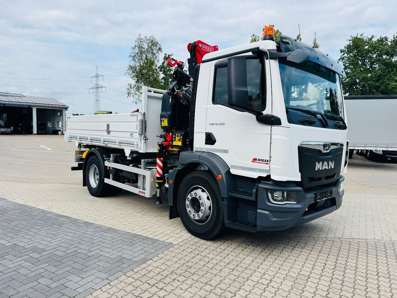 Лизинг на MAN 18.320 4x2 mit Fassi Ladekran Sofort Verfügbar MAN 18.320 4x2 mit Fassi Ladekran Sofort Verfügbar: снимка 8 Лизинг на MAN 18.320 4x2 mit Fassi Ladekran Sofort Verfügbar MAN 18.320 4x2 mit Fassi Ladekran Sofort Verfügbar: снимка 8