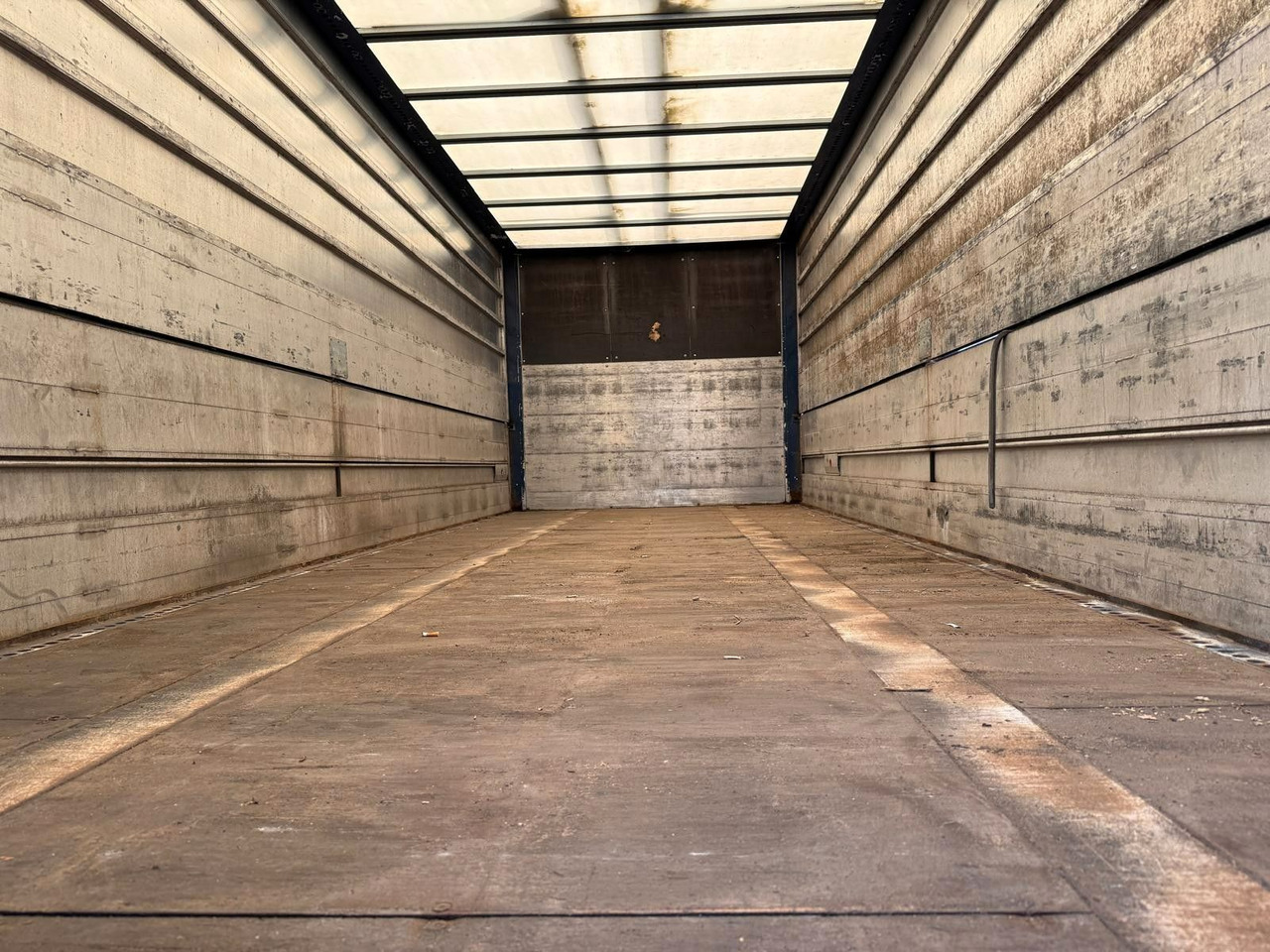 За напитки камион MAN TGA Schwenkwand-Getränkeaufbau incl. Anhänger: снимка 11 За напитки камион MAN TGA Schwenkwand-Getränkeaufbau incl. Anhänger: снимка 11