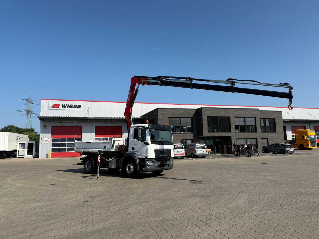 MAN TGM 18.320 4x2 BB mit Fassi F135 Kipper Kran - Самосвал камион, Камион с кран: снимка 2 MAN TGM 18.320 4x2 BB mit Fassi F135 Kipper Kran - Самосвал камион, Камион с кран: снимка 2