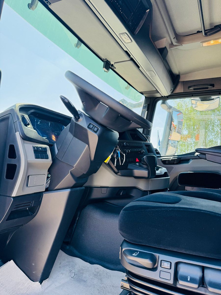 MAN TGS 32.510 mit F710 Frontkran sofort - Бордови камион, Камион с кран: снимка 4 MAN TGS 32.510 mit F710 Frontkran sofort - Бордови камион, Камион с кран: снимка 4