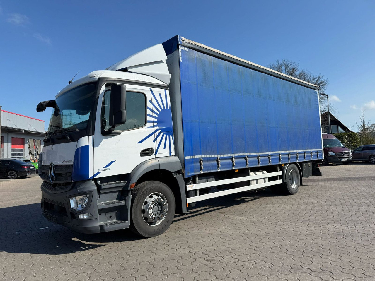 Mercedes-Benz Antos 1835 L - 4x2 Schiebeplane - Камион с брезент: снимка 2 Mercedes-Benz Antos 1835 L - 4x2 Schiebeplane - Камион с брезент: снимка 2