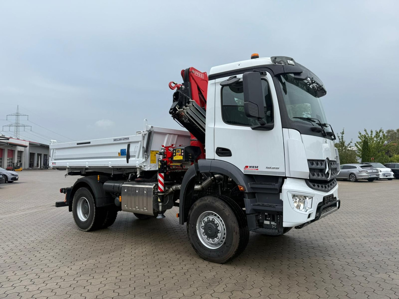 Mercedes-Benz Arocs 1835 4x2 Meiller Fassi F135 Kran Kipper - Самосвал камион, Камион с кран: снимка 2 Mercedes-Benz Arocs 1835 4x2 Meiller Fassi F135 Kran Kipper - Самосвал камион, Камион с кран: снимка 2