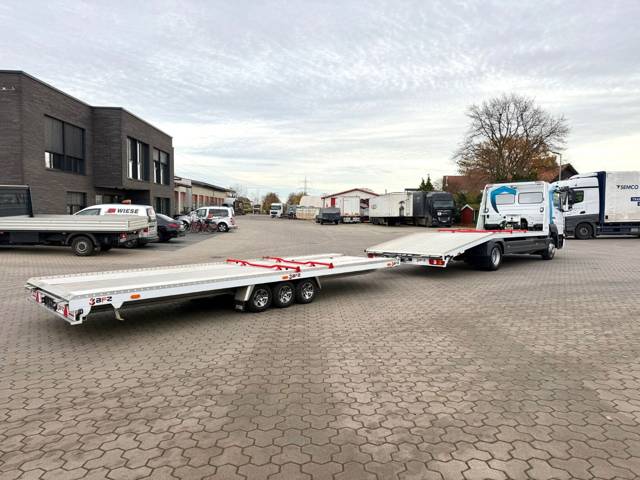 Mercedes-Benz Atego 918L Autotransporter mit BFZ Anhänger - Автовоз камион: снимка 5 Mercedes-Benz Atego 918L Autotransporter mit BFZ Anhänger - Автовоз камион: снимка 5