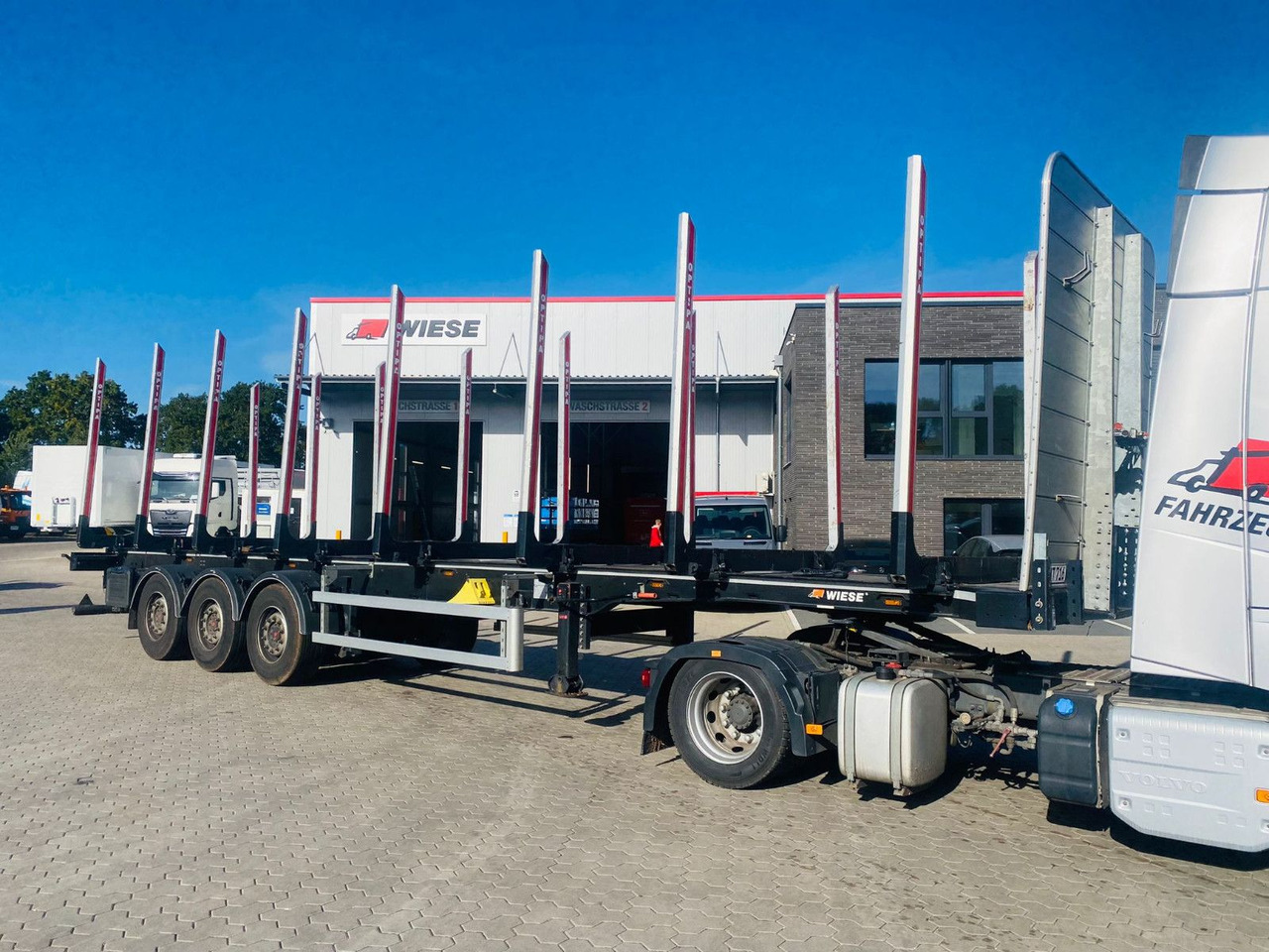 PAVIC Holzauflieger mit Schemel und Rungen - Полуремарке за дърва: снимка 3 PAVIC Holzauflieger mit Schemel und Rungen - Полуремарке за дърва: снимка 3