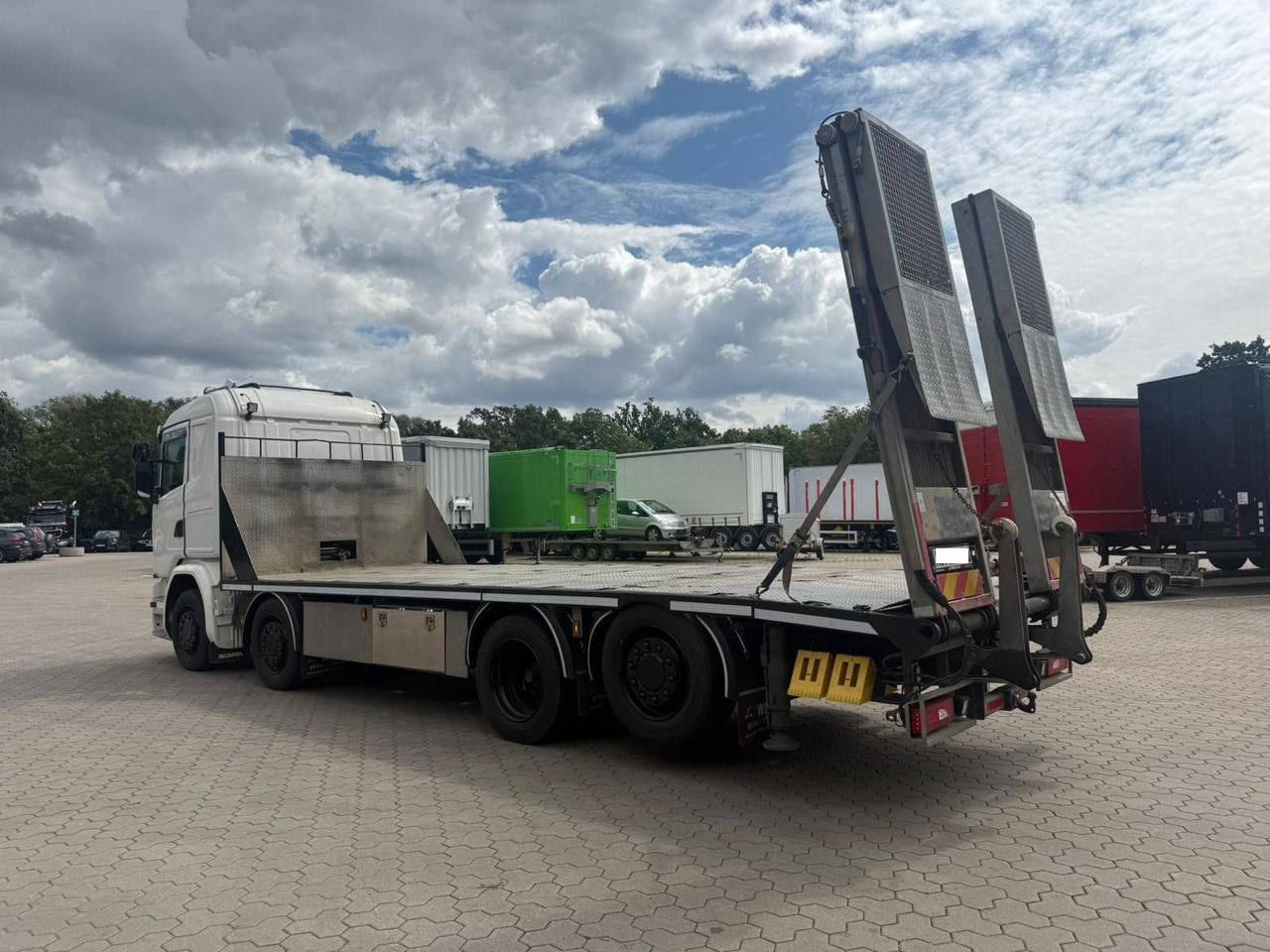 Scania G450 Baumaschinentransporter mit Rampen - Камион пътна помощ: снимка 3 Scania G450 Baumaschinentransporter mit Rampen - Камион пътна помощ: снимка 3