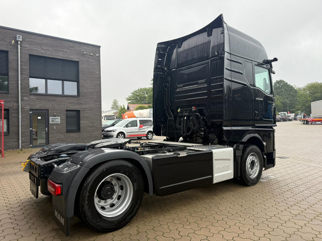 MAN TGX 18.480 GX 4x2 BLOptiView Sofort Verfügbar - Влекач: снимка 4 MAN TGX 18.480 GX 4x2 BLOptiView Sofort Verfügbar - Влекач: снимка 4