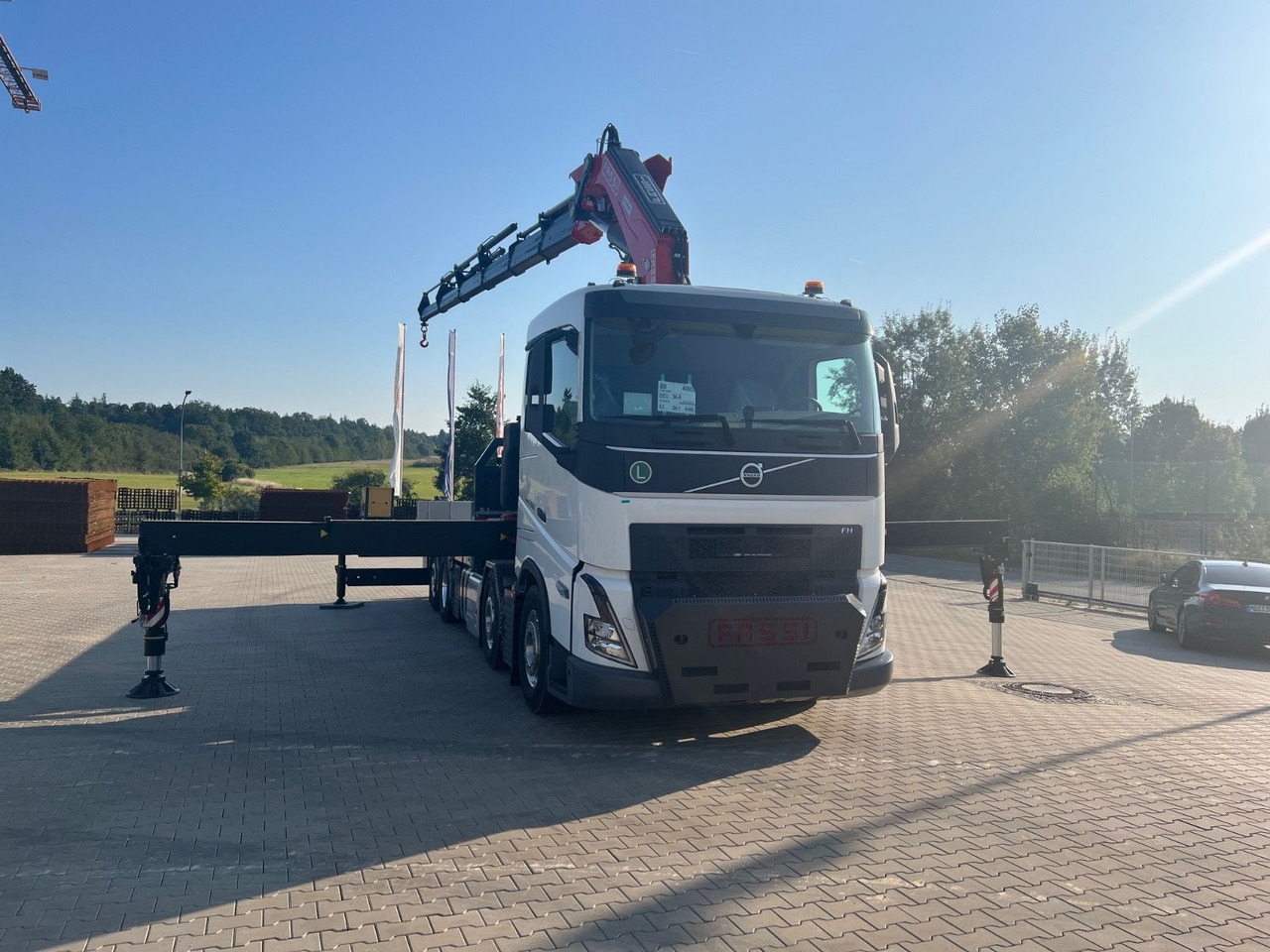 Volvo FH 500 8x2 Kran F710 RA2.26 - Бордови камион, Камион с кран: снимка 2 Volvo FH 500 8x2 Kran F710 RA2.26 - Бордови камион, Камион с кран: снимка 2