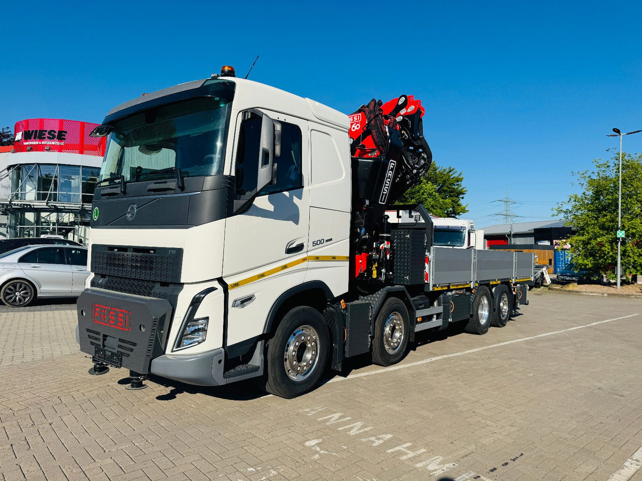 Volvo FH 500 8x2 mit F710RA.2.27 L426 und V20 Winde - Камион с кран: снимка 1 Volvo FH 500 8x2 mit F710RA.2.27 L426 und V20 Winde - Камион с кран: снимка 1