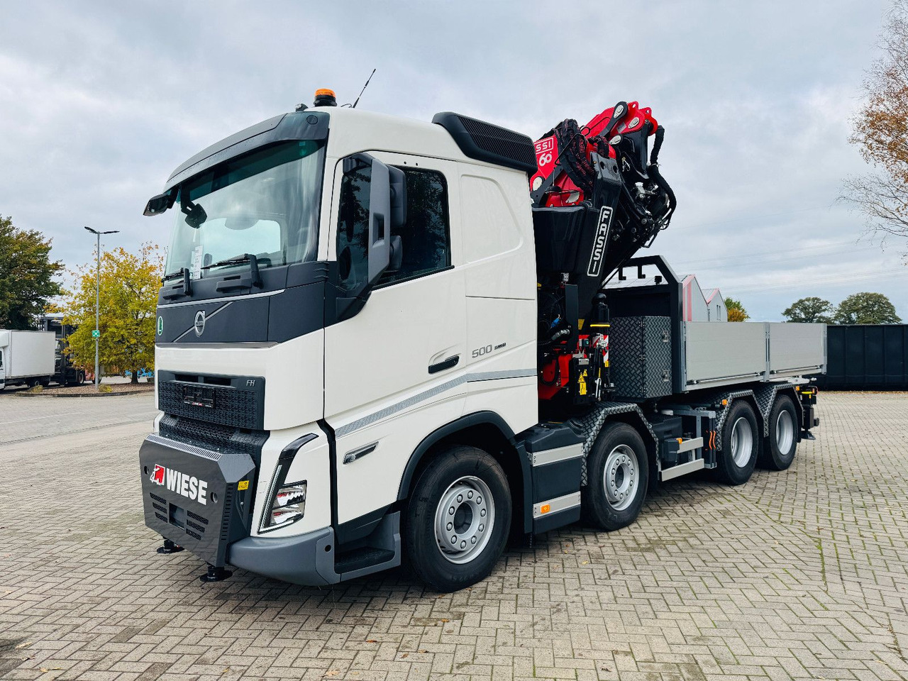 Volvo FH 500 8x4 Kran F820 RA2.27 Jib & Winde Sofort - Бордови камион, Камион с кран: снимка 2 Volvo FH 500 8x4 Kran F820 RA2.27 Jib & Winde Sofort - Бордови камион, Камион с кран: снимка 2