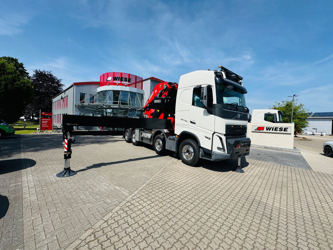 Volvo FH 540 mit Fassi F2150RAL Fly Jib + Winde - Бордови камион, Камион с кран: снимка 1 Volvo FH 540 mit Fassi F2150RAL Fly Jib + Winde - Бордови камион, Камион с кран: снимка 1