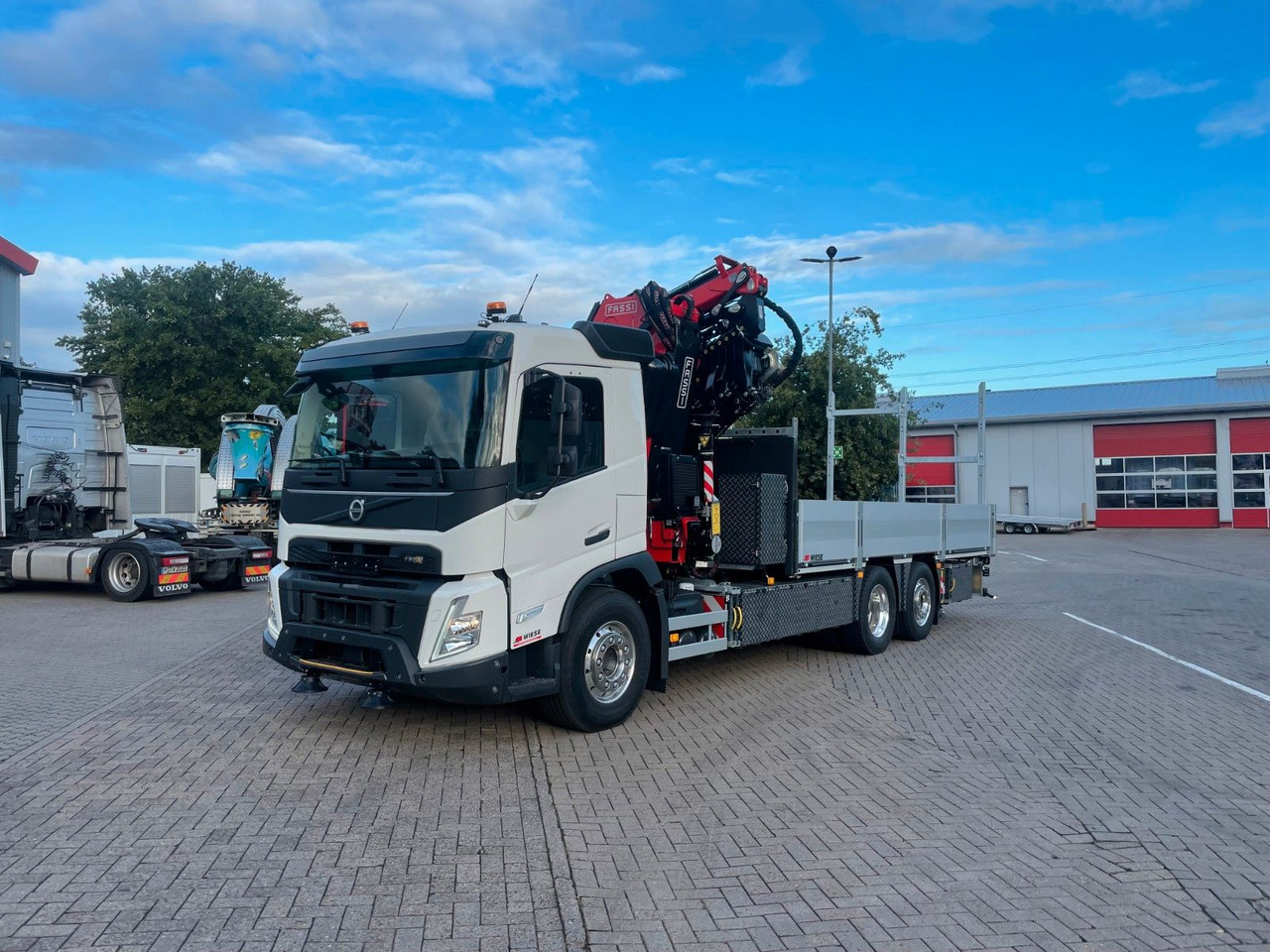 Volvo FMX 500 FASSI Ladekran F545 JIB & Winde Sofort - Бордови камион, Камион с кран: снимка 1 Volvo FMX 500 FASSI Ladekran F545 JIB & Winde Sofort - Бордови камион, Камион с кран: снимка 1