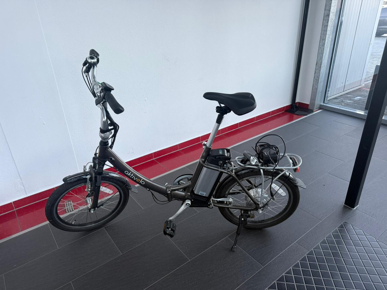 Aktivelo Elektro-Faltrad Sport, 20 Zoll Wie Neu - Мотоциклет: снимка 4 Aktivelo Elektro-Faltrad Sport, 20 Zoll Wie Neu - Мотоциклет: снимка 4