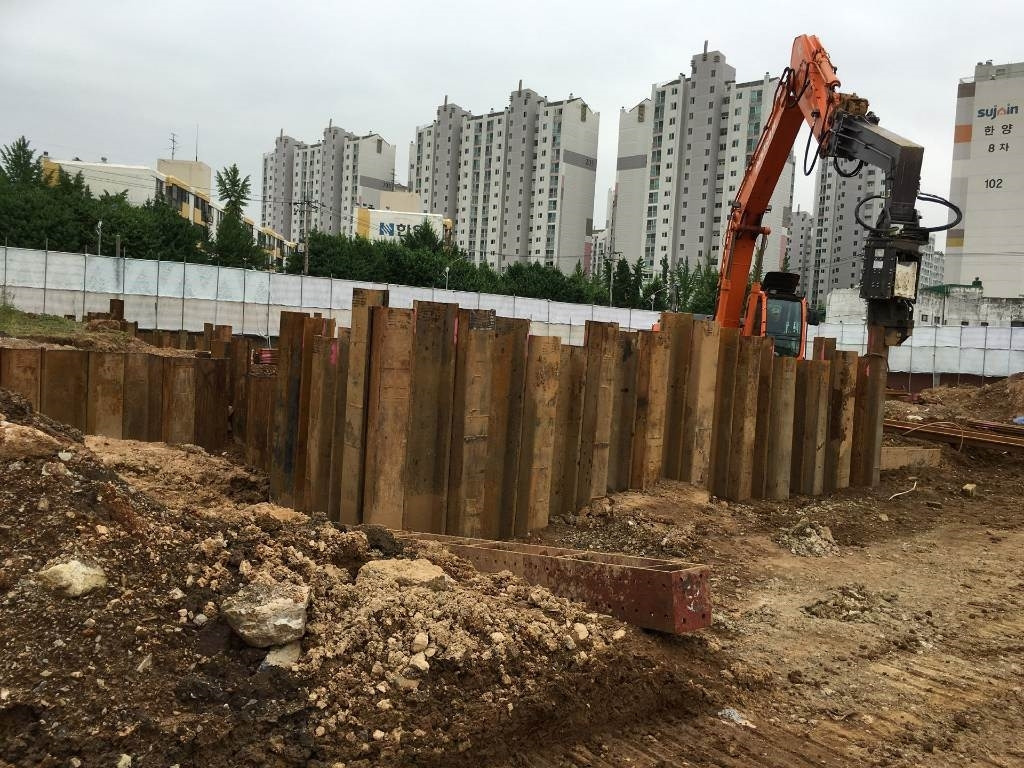 Лизинг на AJCE AVH30 Sheet Pile Vibro Hammer Pile Driver  AJCE AVH30 Sheet Pile Vibro Hammer Pile Driver: снимка 15