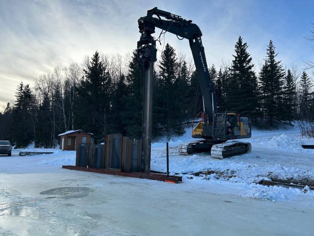 AJCE EUROPE AVH40ST Vibro Hammer Sheet Pile Driver - Машина за набиване: снимка 1 AJCE EUROPE AVH40ST Vibro Hammer Sheet Pile Driver - Машина за набиване: снимка 1
