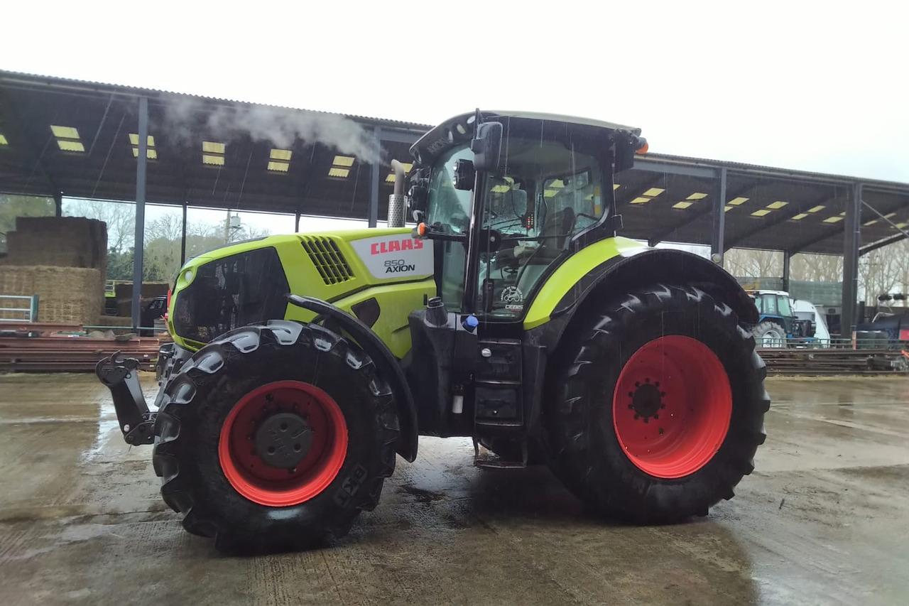 CLAAS AXION 850 - Трактор: снимка 1 CLAAS AXION 850 - Трактор: снимка 1