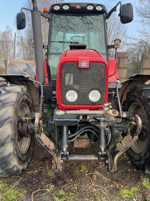 MASSEY FERGUSON 6480 DYNASHIFT - Трактор: снимка 3 MASSEY FERGUSON 6480 DYNASHIFT - Трактор: снимка 3