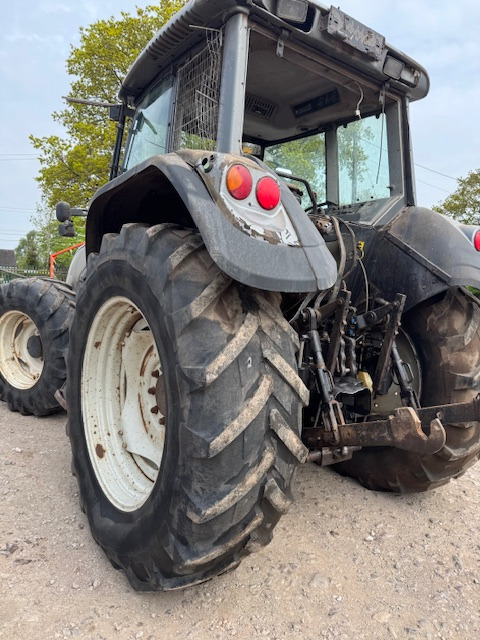 VALTRA T130 - Трактор: снимка 3 VALTRA T130 - Трактор: снимка 3
