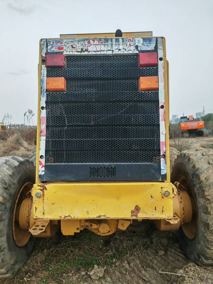 CATERPILLAR 140H - Грейдер: снимка 3 CATERPILLAR 140H - Грейдер: снимка 3