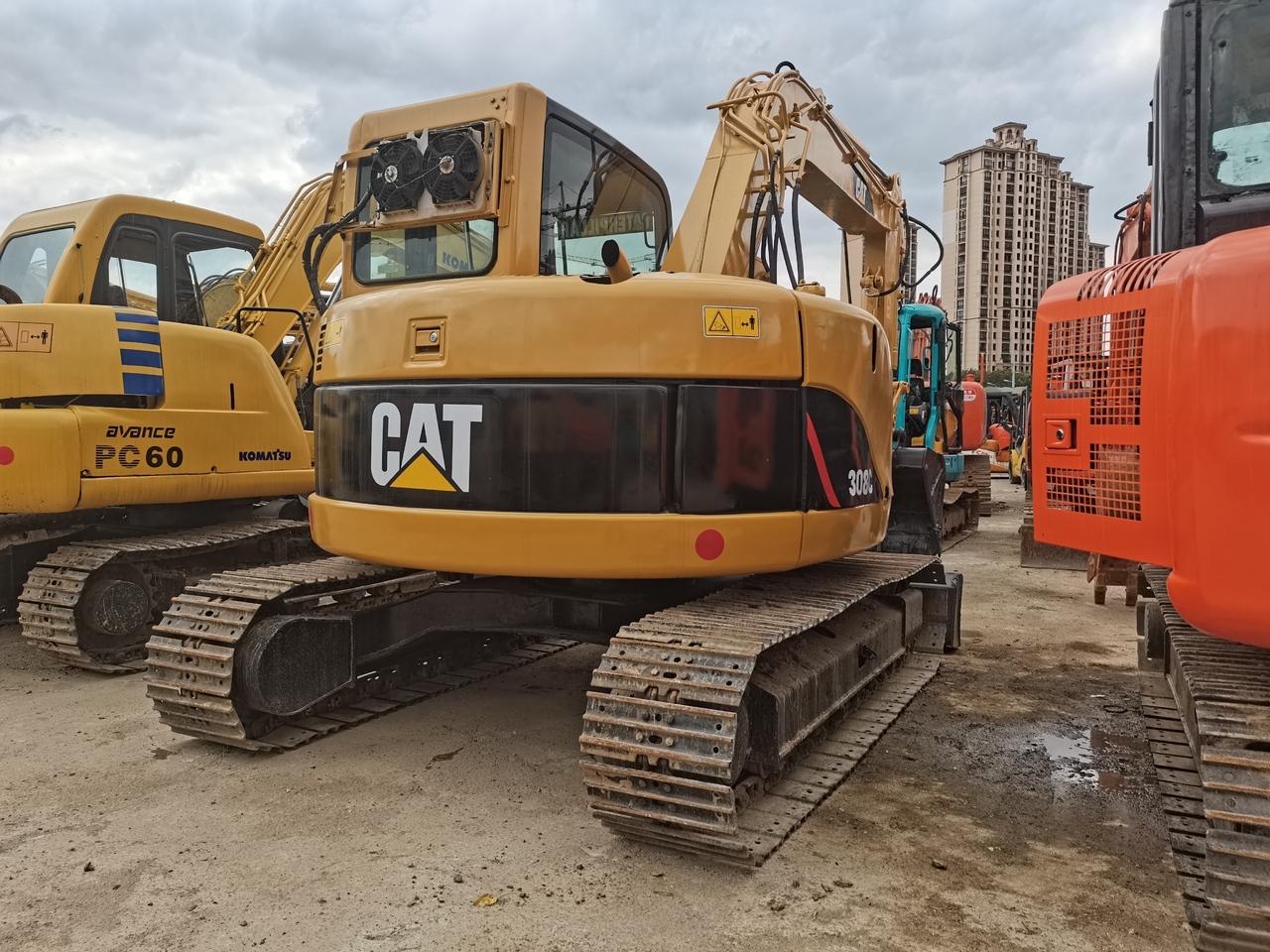 CATERPILLAR 308C - Мини багер: снимка 2 CATERPILLAR 308C - Мини багер: снимка 2