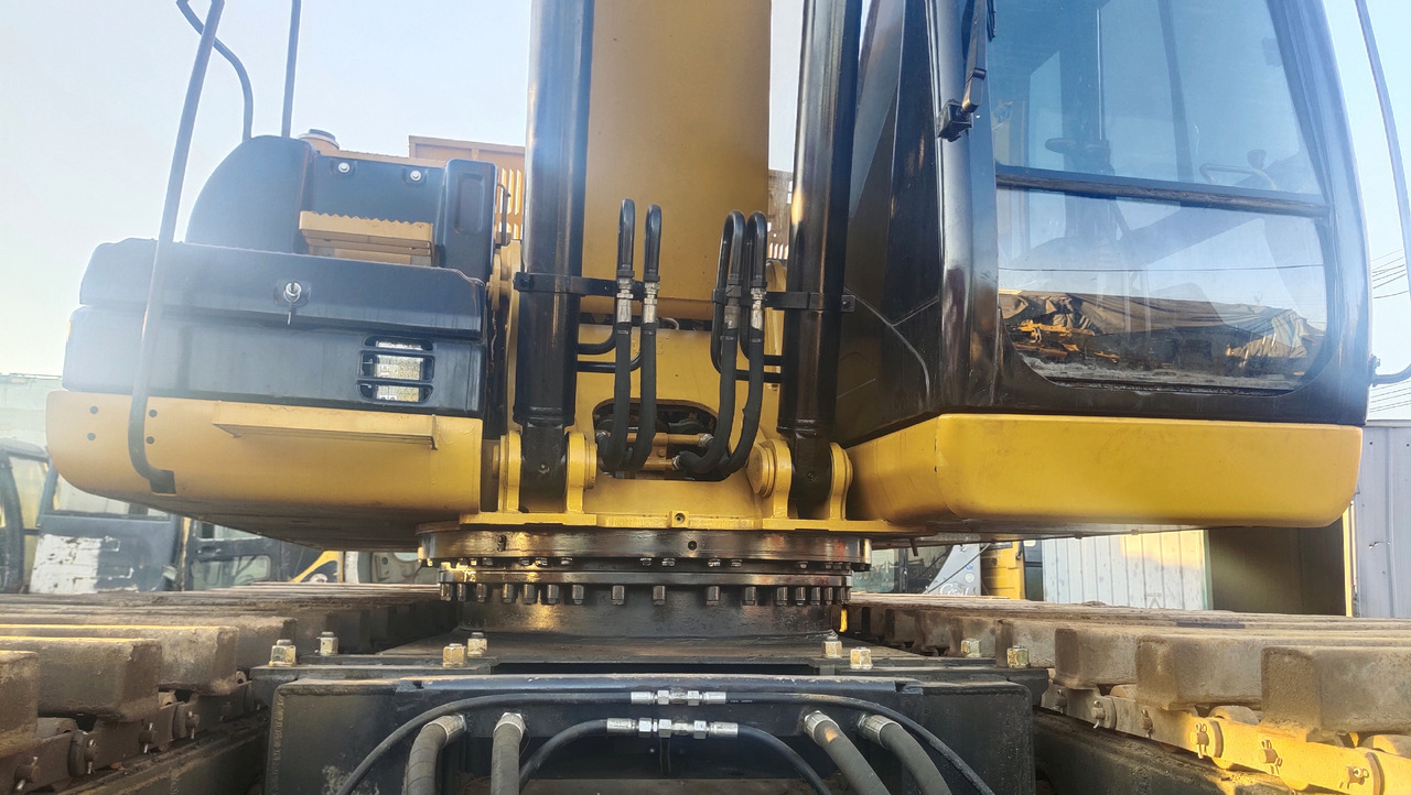 CATERPILLAR 320C - Плаващ багер: снимка 4 CATERPILLAR 320C - Плаващ багер: снимка 4
